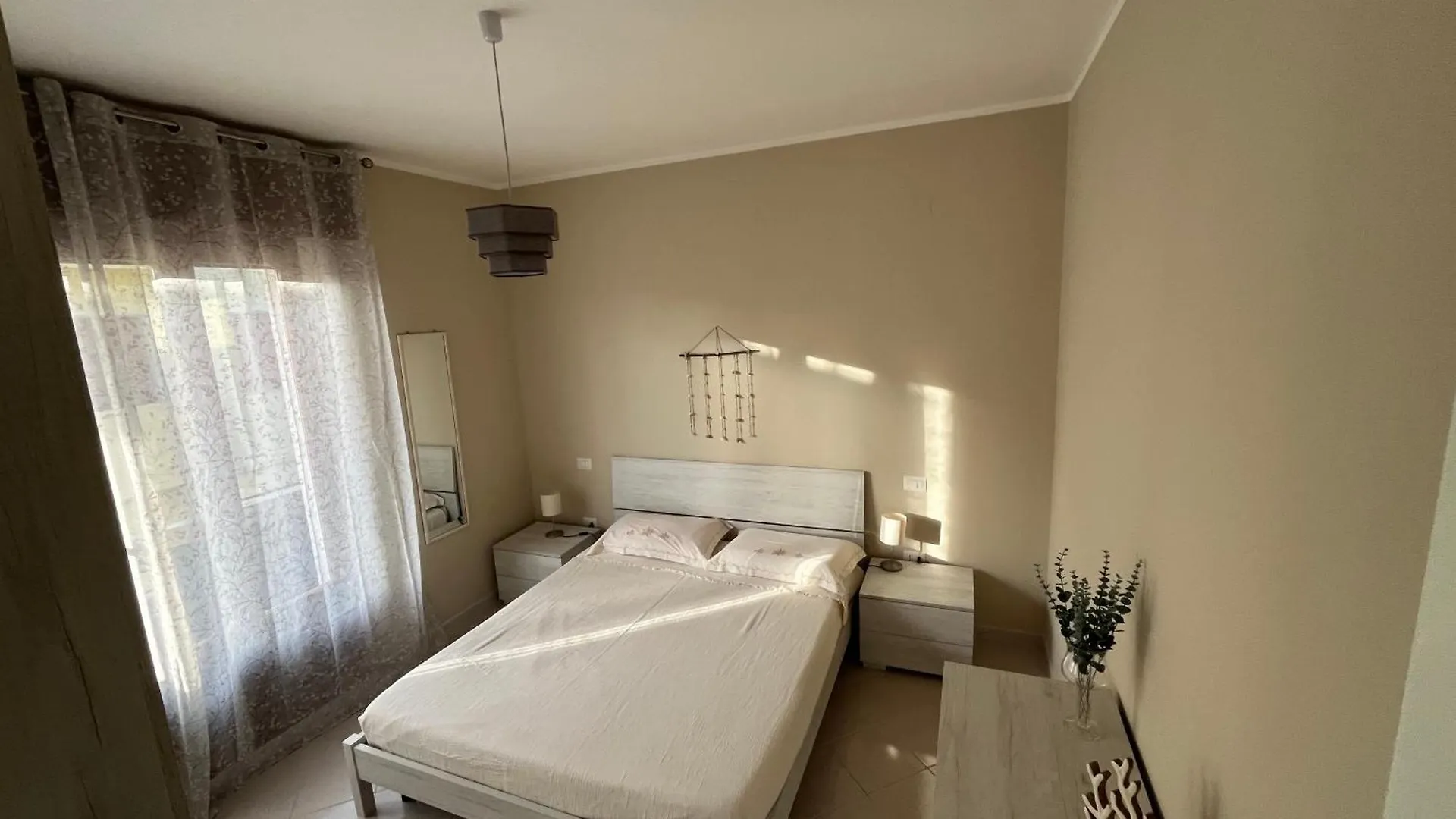 Fiocco'S Home, Two-Room Apartment In The Center Of Quartu クアルトゥ・サンテーレナ 0*,  イタリア
